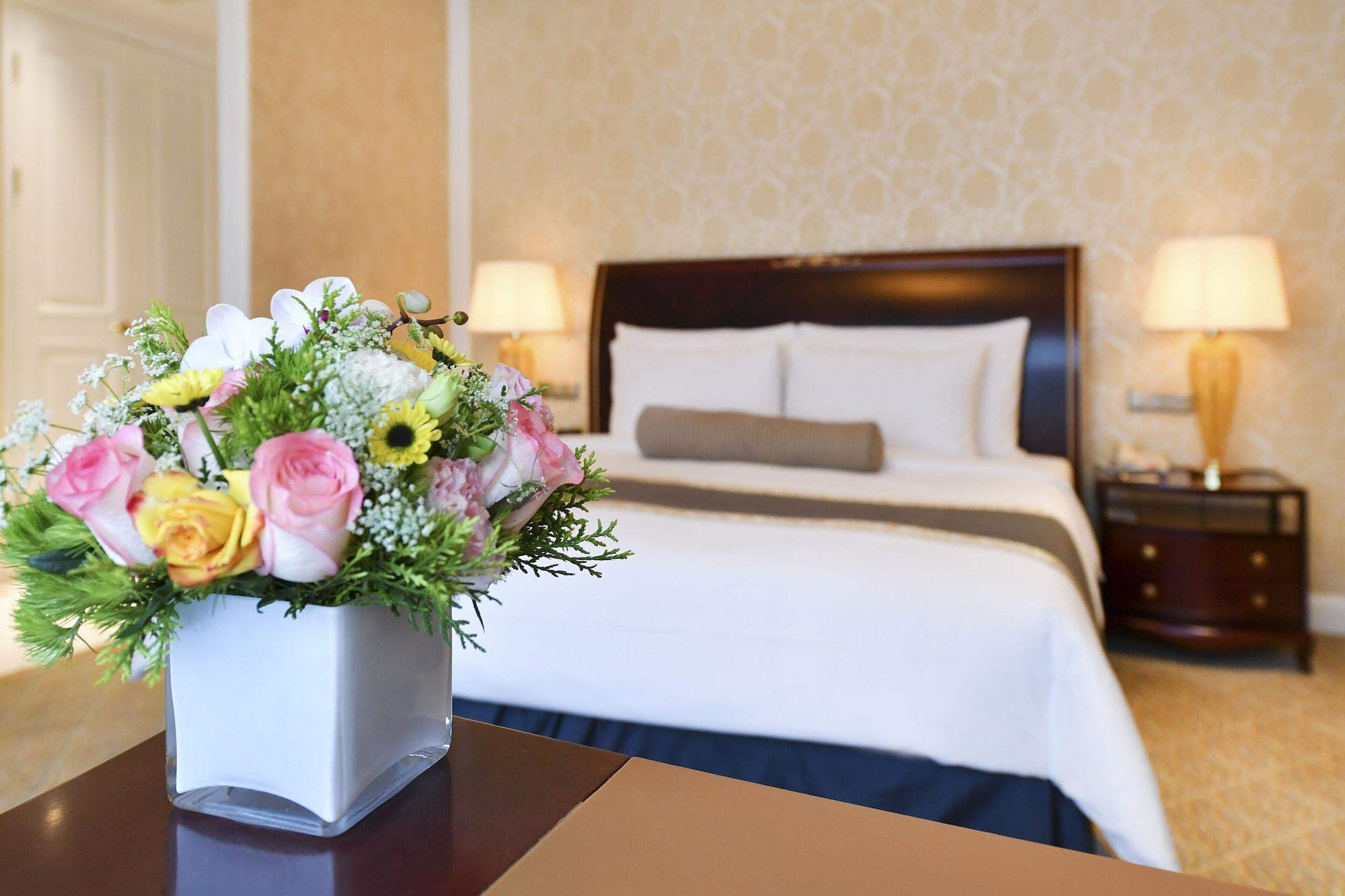Grand - Nanjing Road Khách sạn 5*